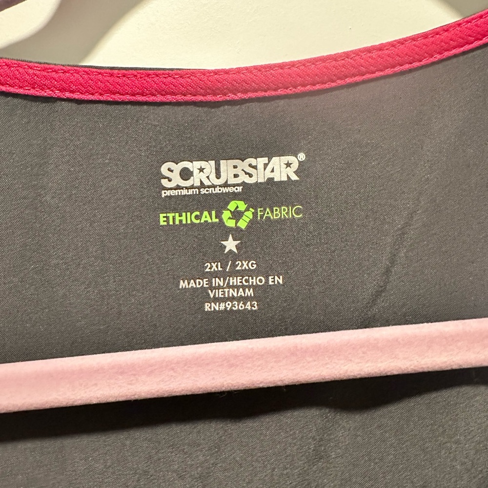 2 Scrub Jacket - Picture 2 of 4
